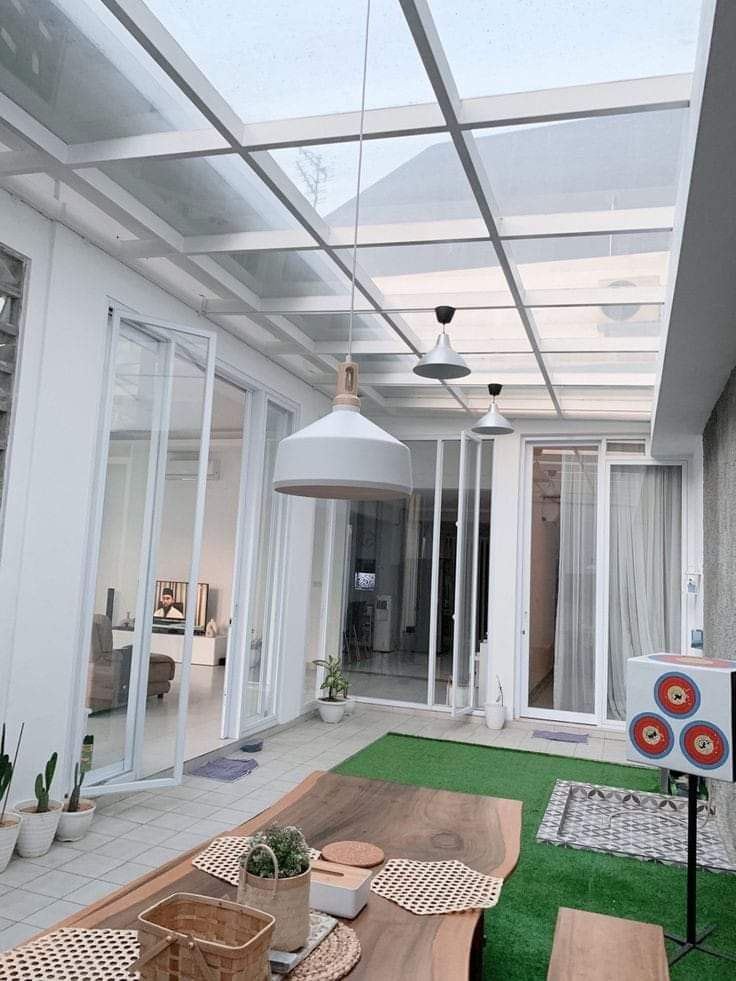 skylight alami rumah dari cahaya matahari