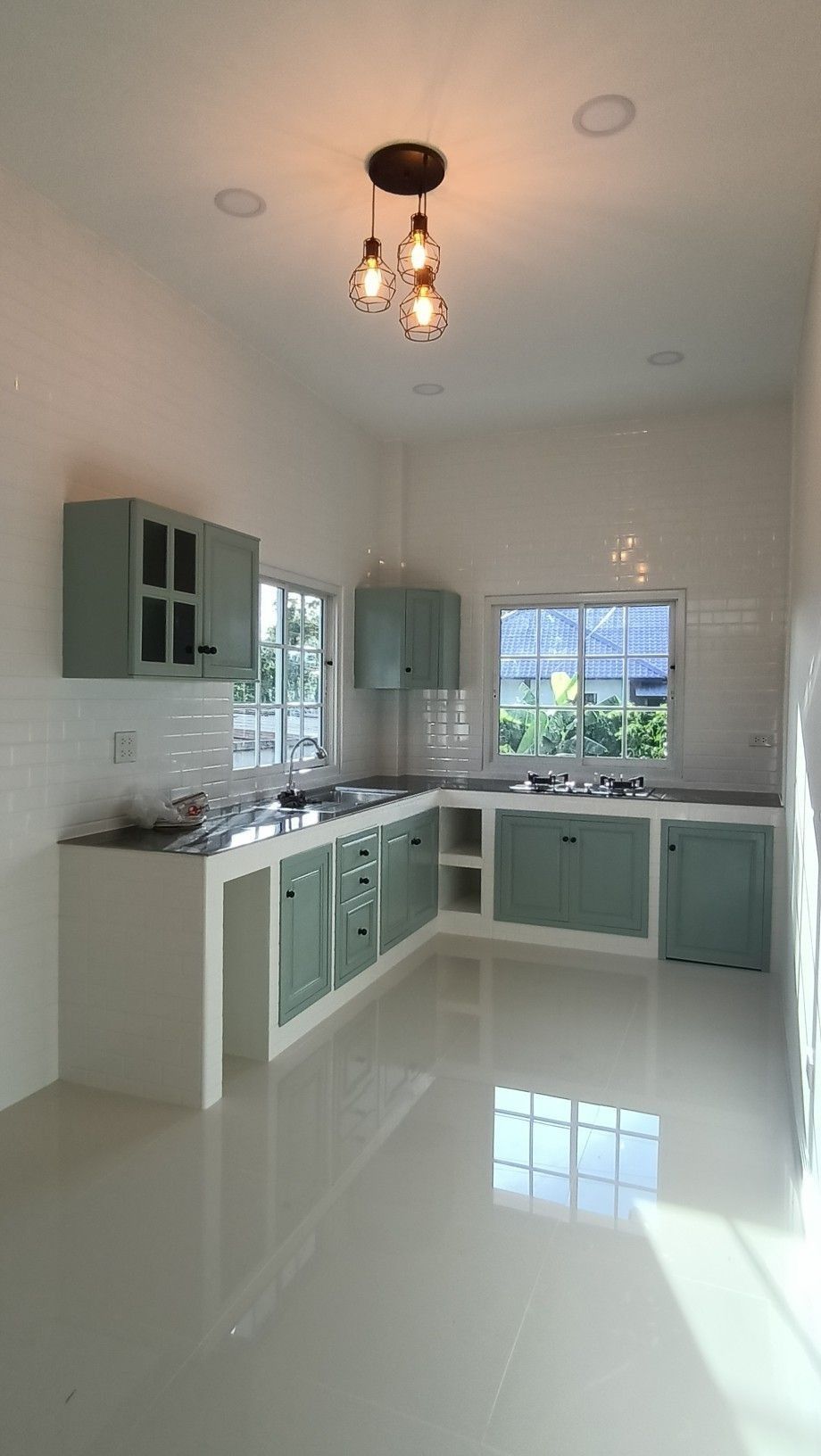 warna rumah cerah